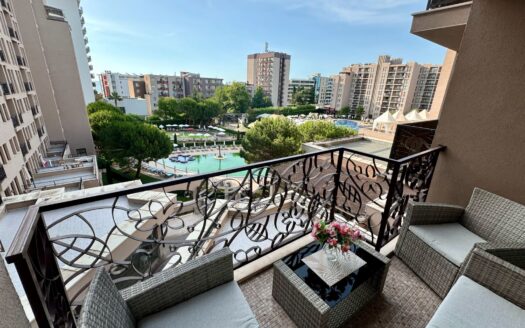 Двухкомнатная квартира с бассейном в Royal Beach Barcelo ID: 36412