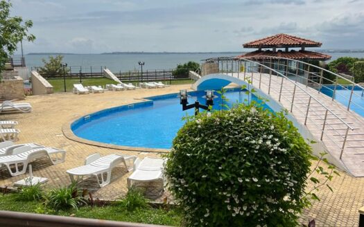 Двухкомнатная квартира с видом на море ID: 36007