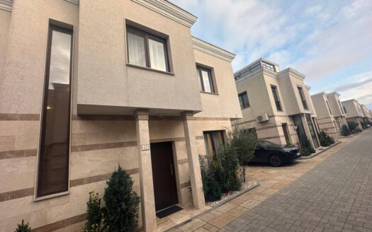 Двухэтажный дом с тремя спальнями в Поморие ID: 56481