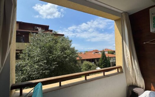 Трёхкомнатная квартира у моря в Райский сад ID: 44161