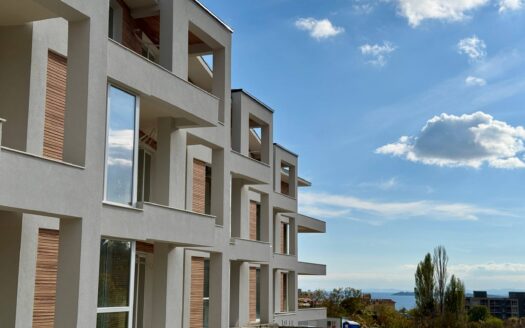 Двухкомнатный апартамент с двориком и видом на море в Святом Власе ID: 55394