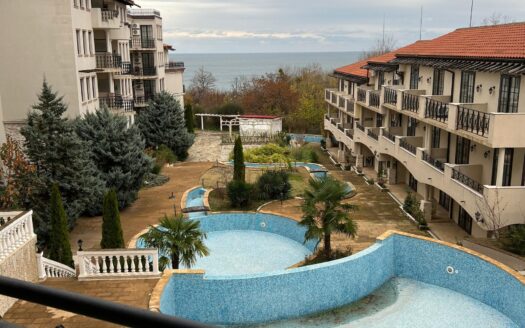 Трехкомнатная квартира с видом на море в Обзоре ID: 36798