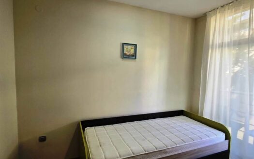 Трёхкомнатный апартамент в Nov Izgrev, Святой Влас ID: 43919