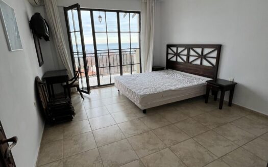 Трёхкомнатная квартира с видом на море в Обзоре ID: 36850