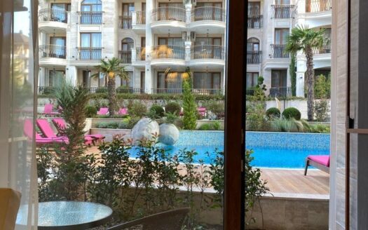 Апартамент на Солнечном берегу с выходом к бассейну ID: 21140