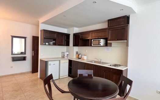 Двухкомнатная квартира с видом на бассейн в Обзоре ID: 36763