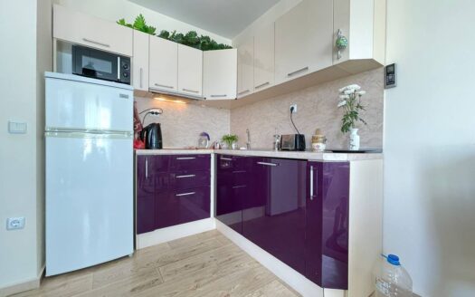 Трёхкомнатная квартира у бассейна, Солнечный берег ID: 45231