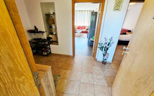 Трёхкомнатная квартира с видом на бассейн в Sunny View North ID: 47269