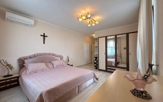 Трёхкомнатная квартира с видом на бассейн в Esteban, Несебр ID: 50884