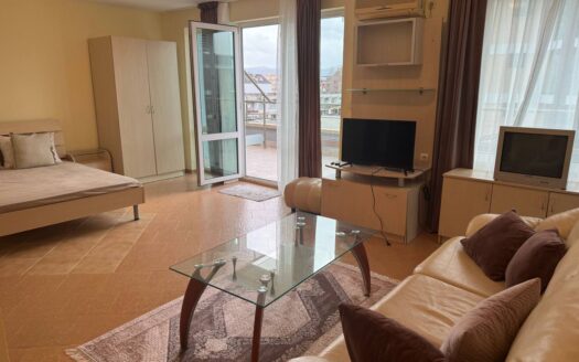 Двухкомнатный апартамент в Normal House, Чайка 9 ID: 44790