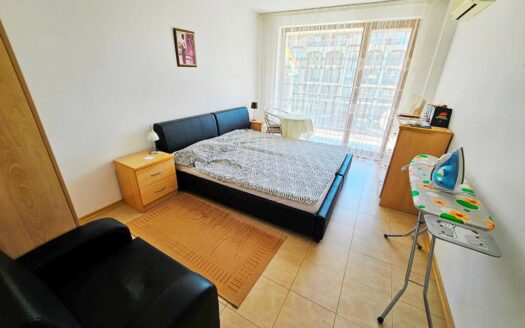 Трёхкомнатная квартира с видом на бассейн в Sunny View North ID: 47269