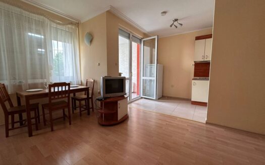 Двухкомнатная квартира с видом на бассейн в Sunny Fort ID: 45431