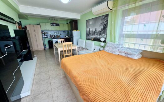 Двухкомнатная квартира с видом на море в Lazur, Святой Влас ID: 45963