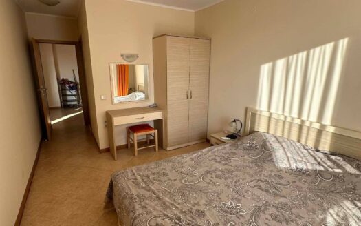 Трёхкомнатная квартира в Royal Sun, Солнечный Берег ID: 55780