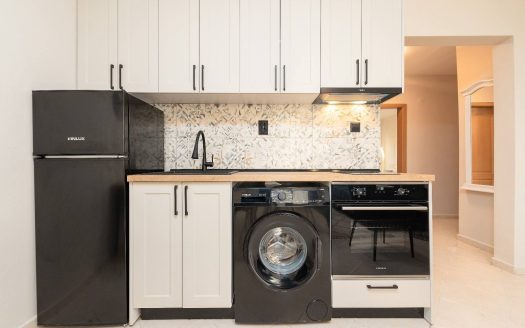 Трёхкомнатная квартира с видом на бассейн в центре Солнечного берега, Bravo 5 ID: 79978