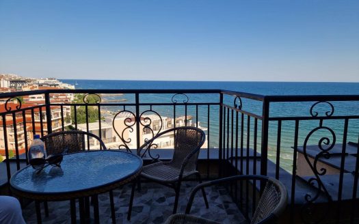 Двухкомнатная квартира на первой линии с панорамным видом на море в Grand Hotel, Святой Влас ID: 78207