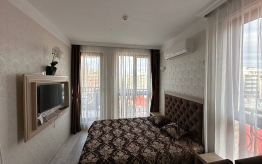 Солнечный берег — студия с видом на бассейн в комплексе Harmony Suites 11 ID: 79342