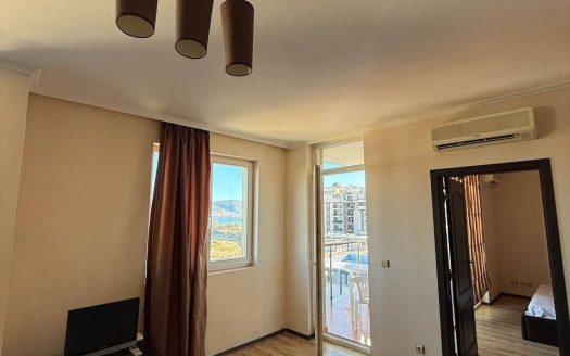 Двухкомнатный апартамент на первой линии в комплексе Dune Residence, Солнечный берег ID: 78450