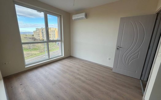 Просторная двухкомнатная квартира 1+1 в новом комплексе рядом с центром Равды ID: 78234