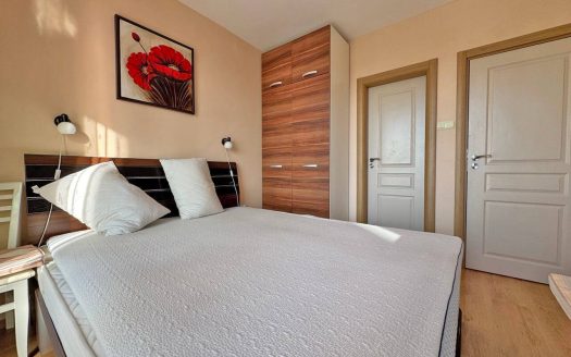 Трёхкомнатная квартира с видом на бассейн, Messembria Palace — Солнечный берег ID: 79882