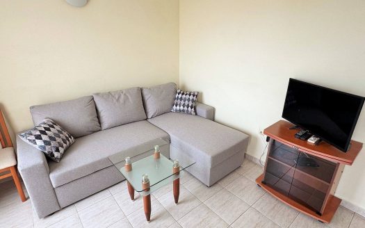 Двухкомнатная квартира с видом на бассейн в комплексе Polo Resort, Солнечный берег ID: 78001