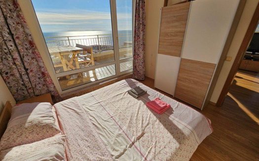 Двухкомнатная квартира с шикарным видом на море — Святой Влас, fort noks ID: 77617