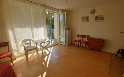 Crown Fort Club, Святой Влас — уютная студия с выходом в зелёный двор, готовая для жизни и аренды ID: 80455