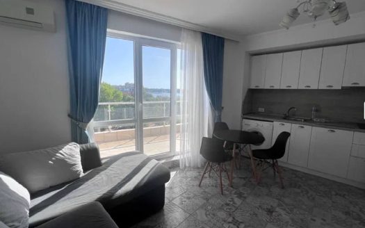 Двухкомнатная квартира с видом на море в жилом доме — Равда ID: 80172