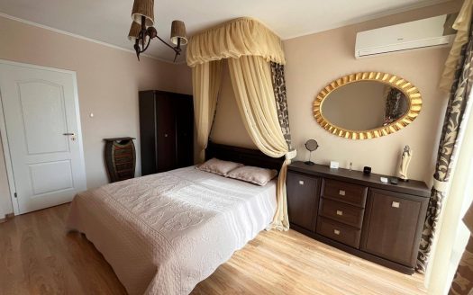 Трёхкомнатная квартира — Izida Palace, Солнечный Берег ID: 83168