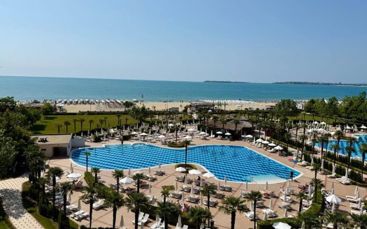 Двухкомнатная квартира с прямым видом на море — Majestic, Солнечный берег ID: 84047